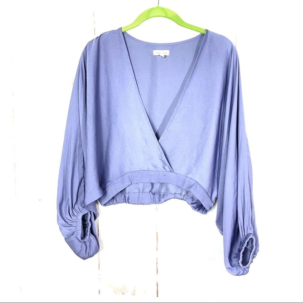 Silence & Noise Lavender Balloon Sleeve Crop Top
